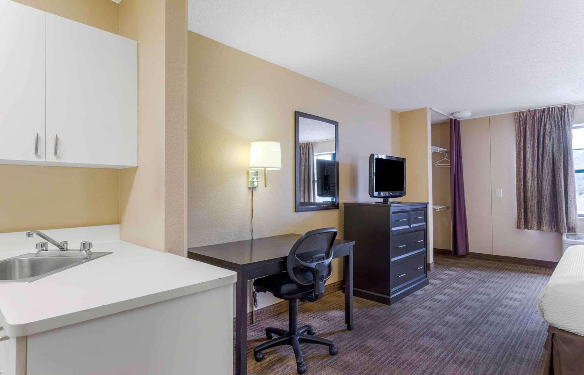 เอ็กซ์เทนด์ สเตย์ อเมริกา ฮุสตัน แกลเลอเรีย เวสต์ไฮเมอร์ Hotel ฮูสตัน ภายนอก รูปภาพ